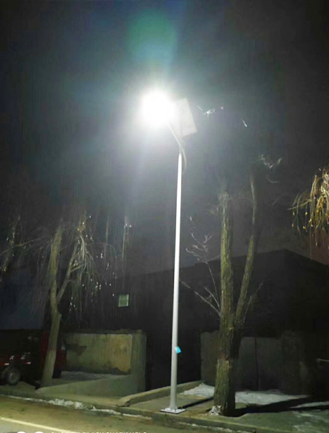 积石山县巴青太阳能路灯项目