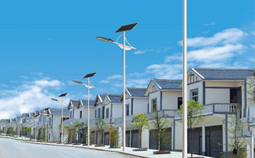 巴青太阳能路灯配置与在乡村道路照明中的应用